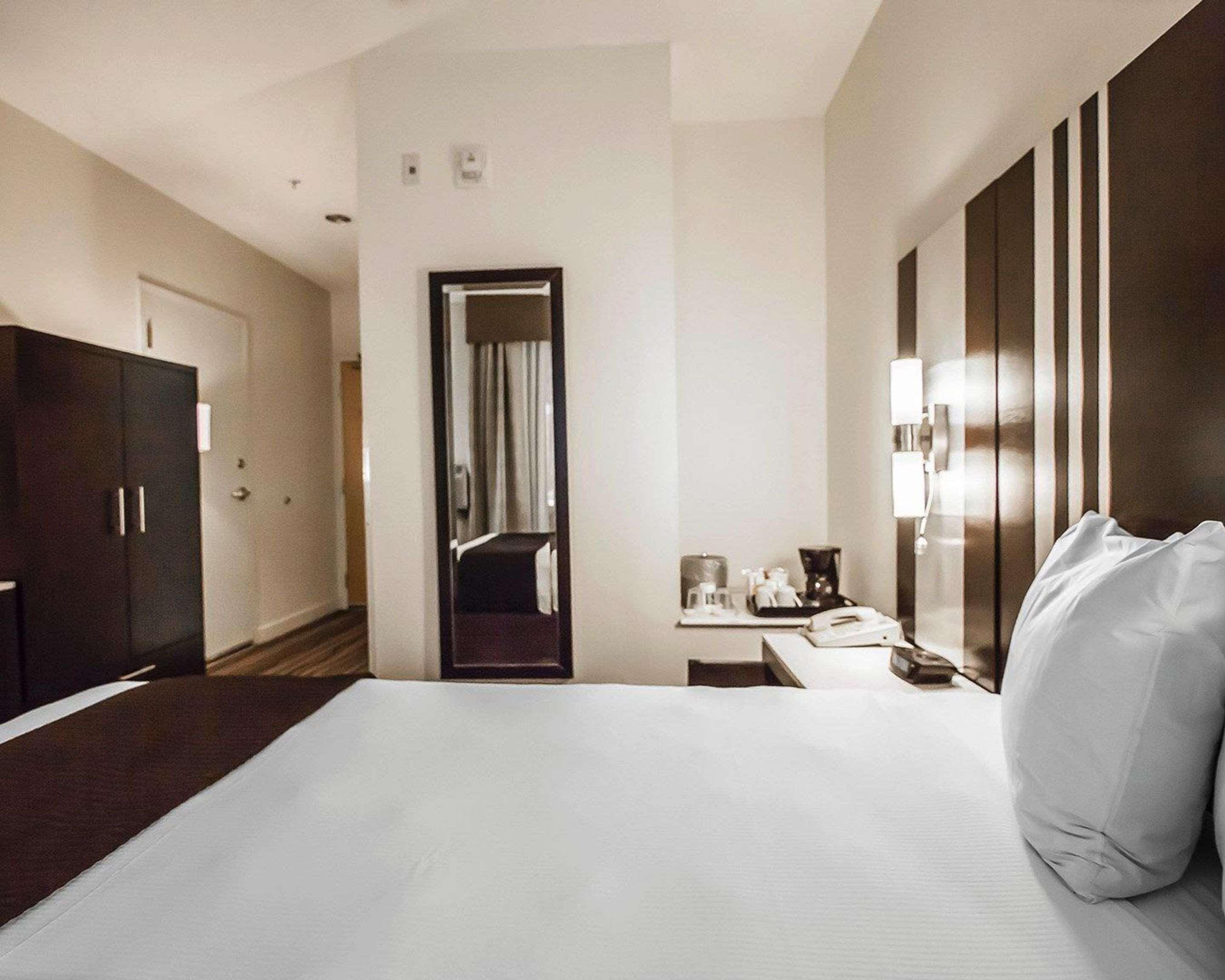 Quality Hotel Airport South Richmond Extérieur photo